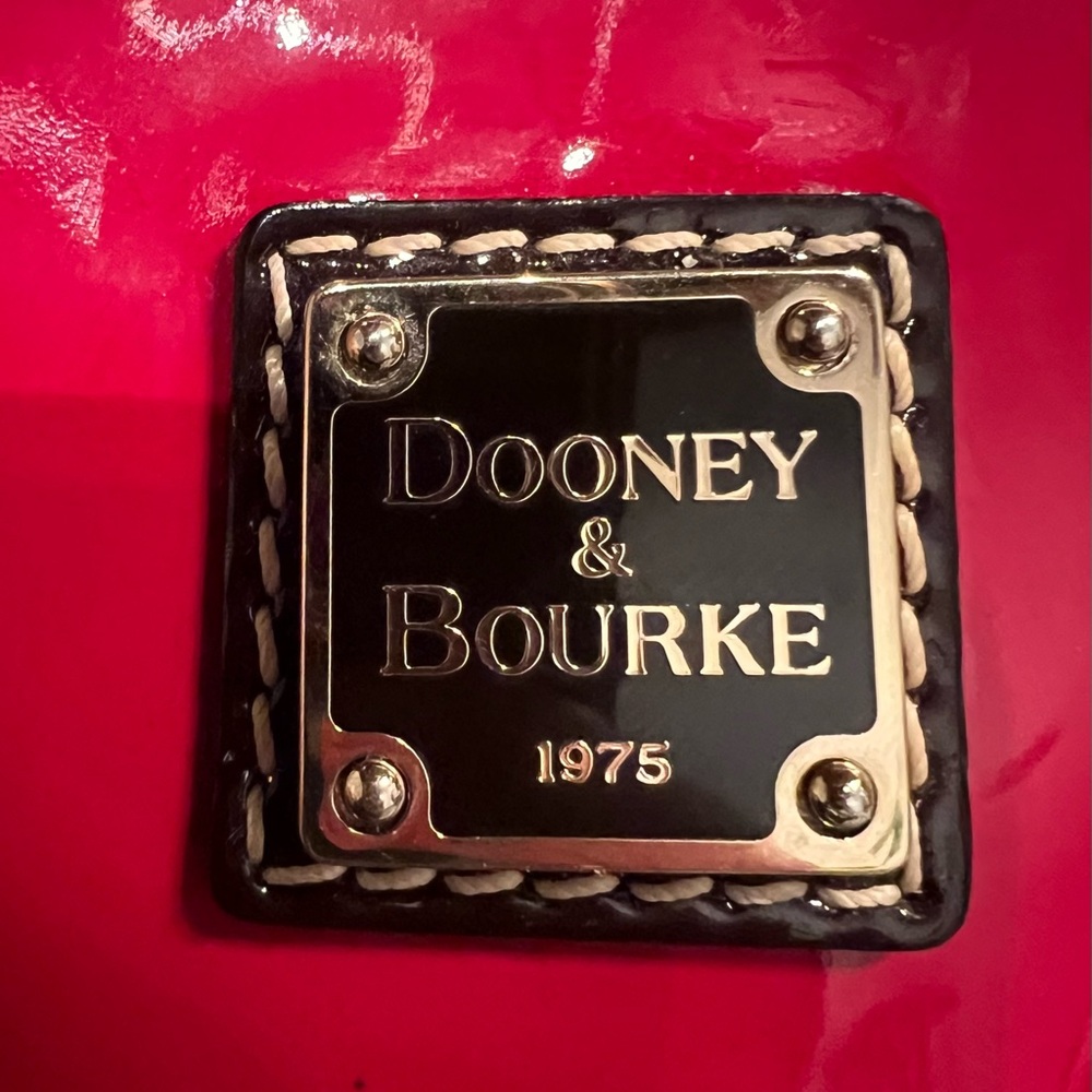 Dooney & Bourke Bitsy Handbag Red Patent Leather Purse Beautiful Vintage NoStrap - Picture 4 of 6